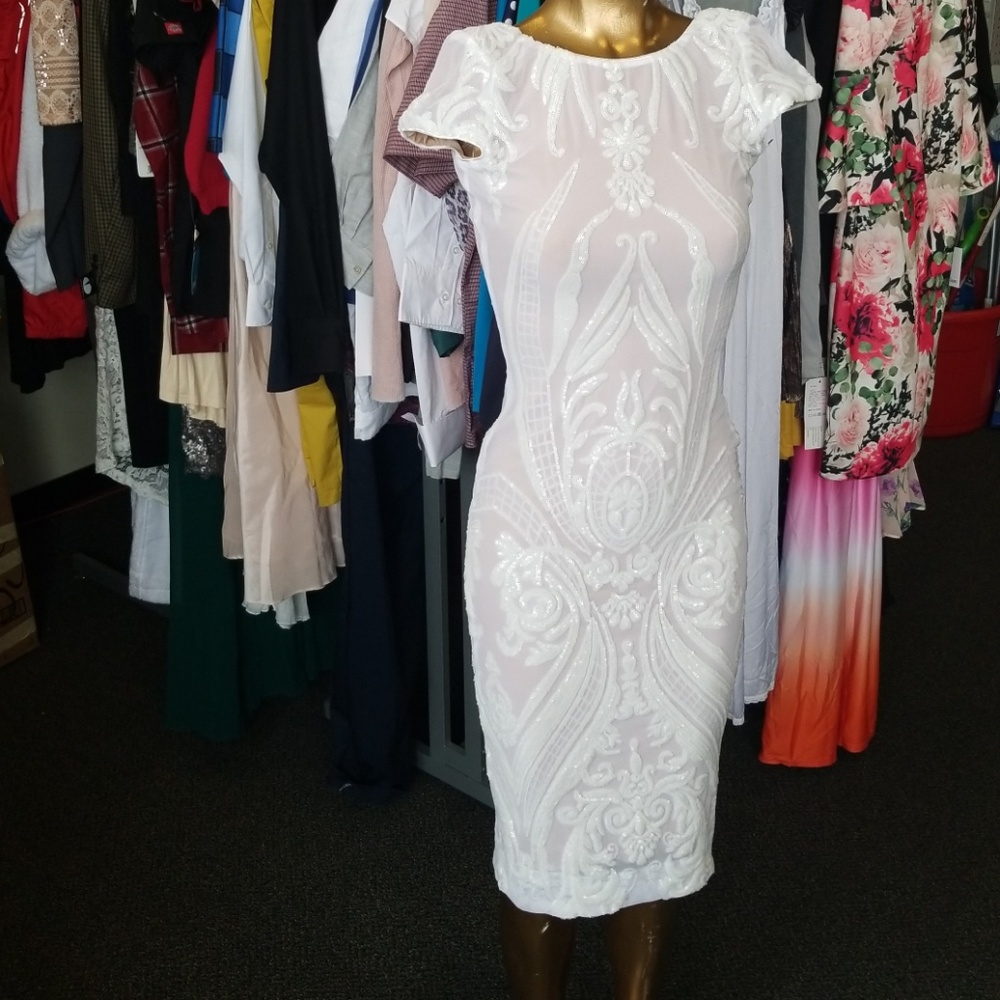 Dress the Population